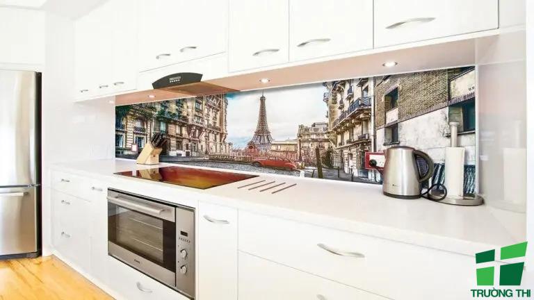 Kính ốp bếp 3D giúp cải tạo không gian bếp thêm sống động
