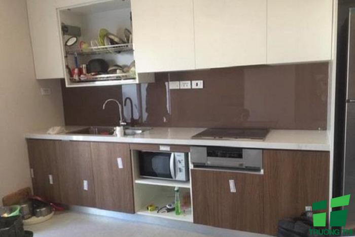 Kính ốp bếp màu nâu 4
