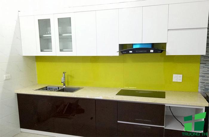 Kính ốp bếp màu vàng chanh 5