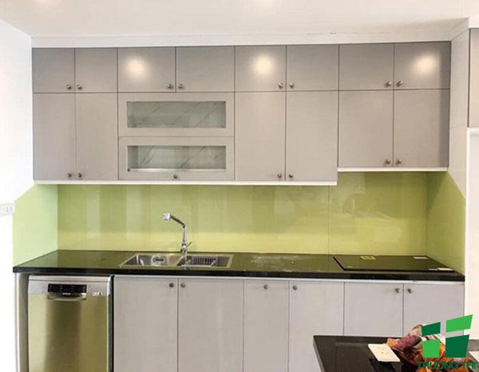 Kính ốp bếp màu vàng sữa 5