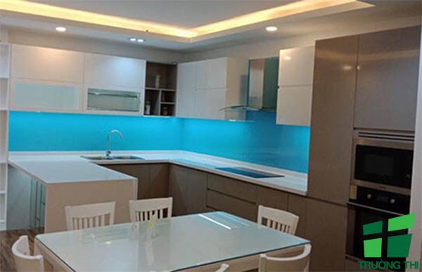 Cung cấp và thi công kính ốp bếp giá rẻ tại Tp.HCM
