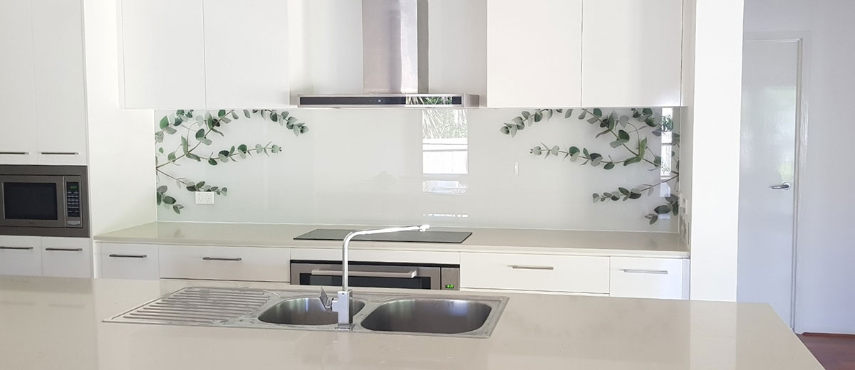 Kính ốp bếp bền đẹp giá rẻ